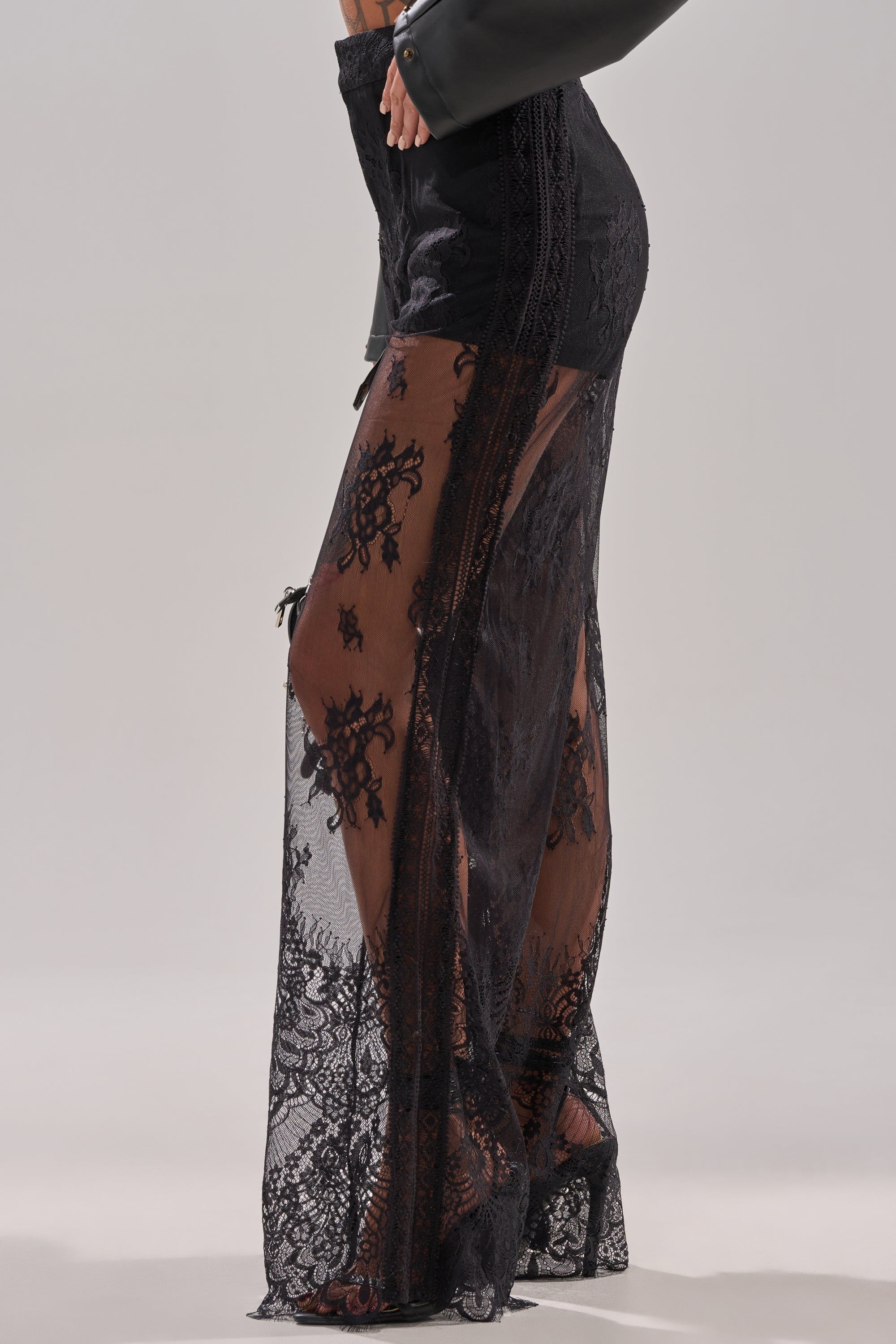 MISS ME YET LACE TROUSER