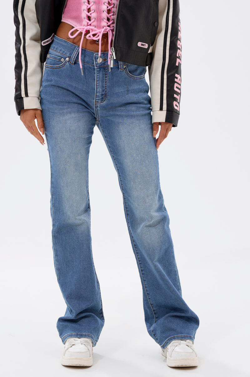 PATCH ME IF YOU CAN POCKET DETAIL JEANS