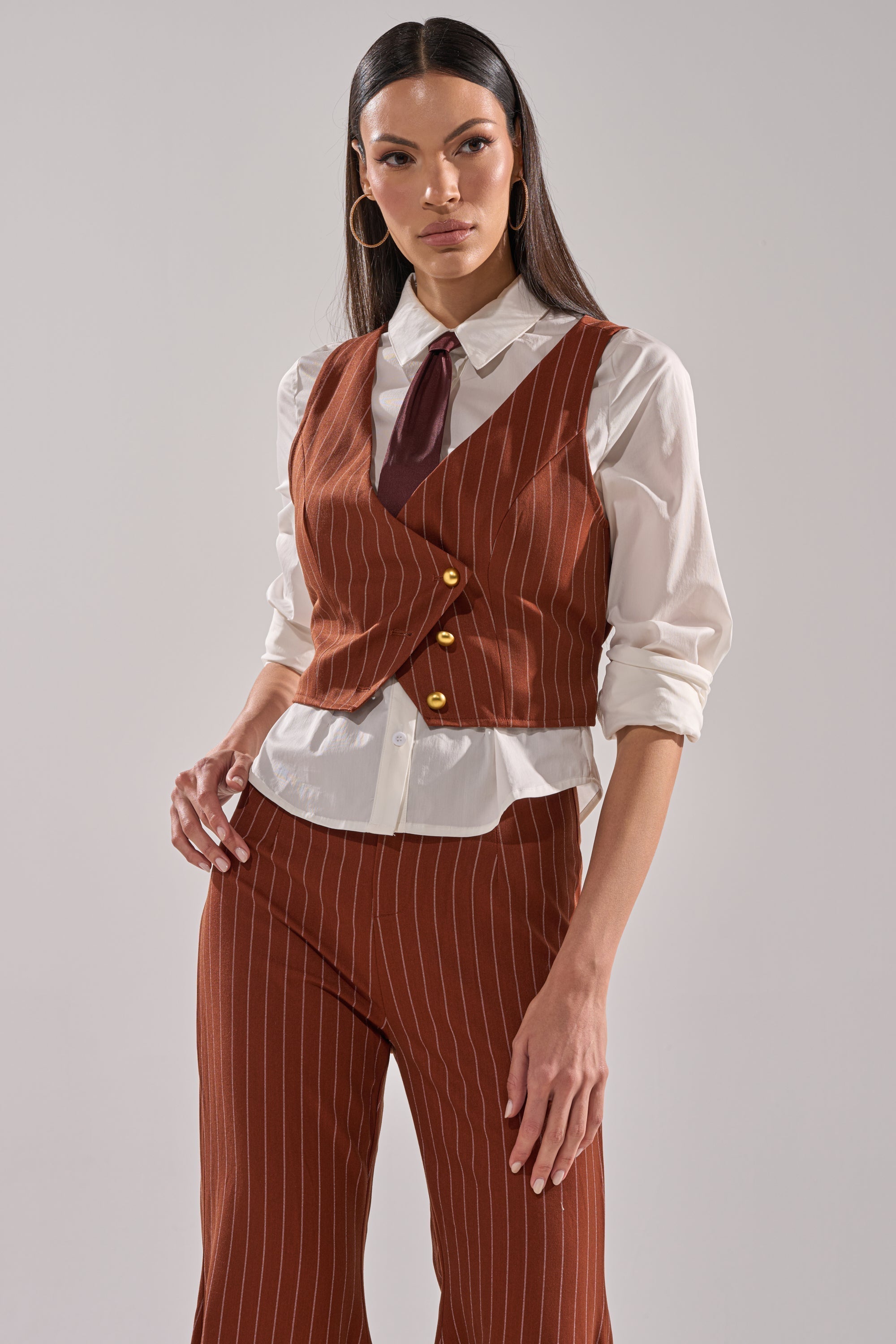 BUSINESS FIRST VEST