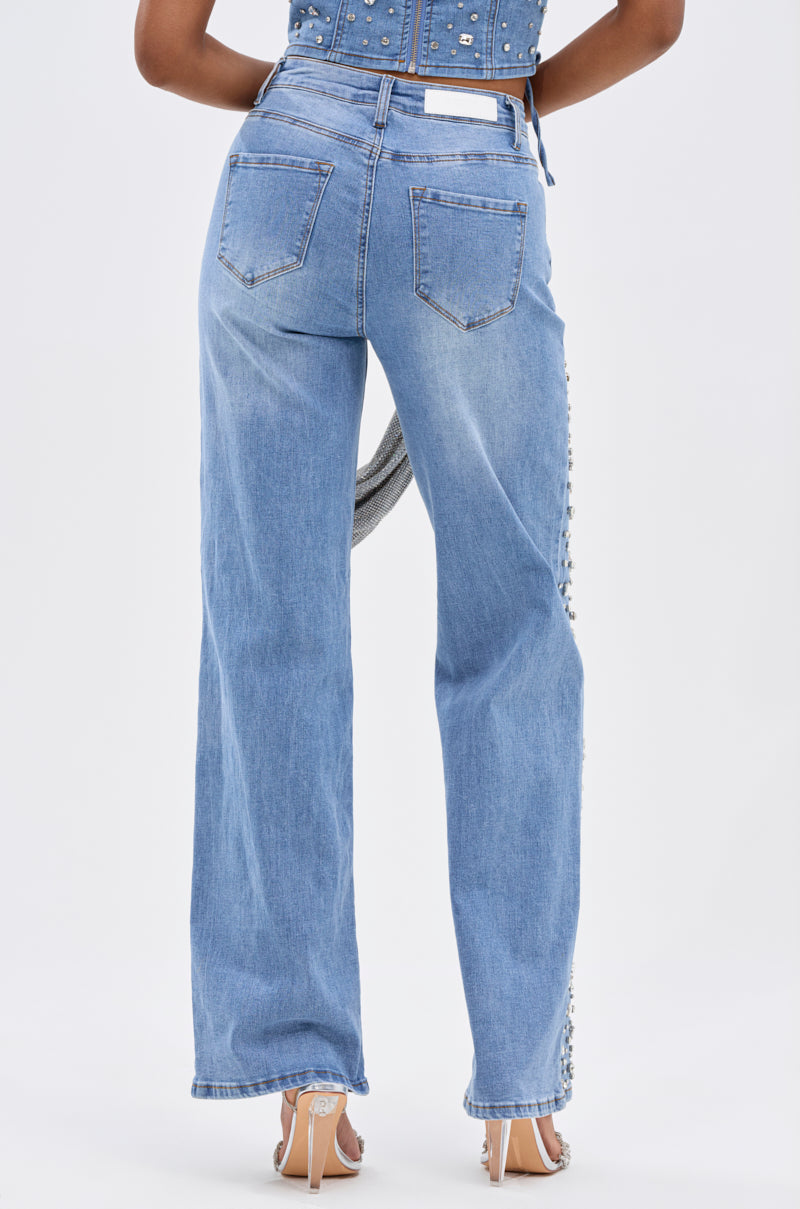 FEELING GRATEFUL RHINESTONE RELAXED DENIM