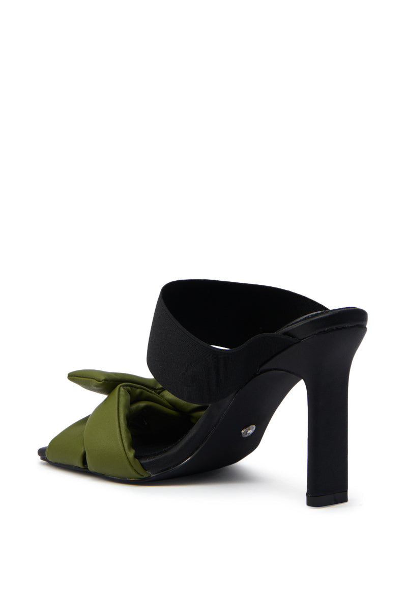 AZALEA WANG MENES BLACK PUFF DETAIL SANDAL
