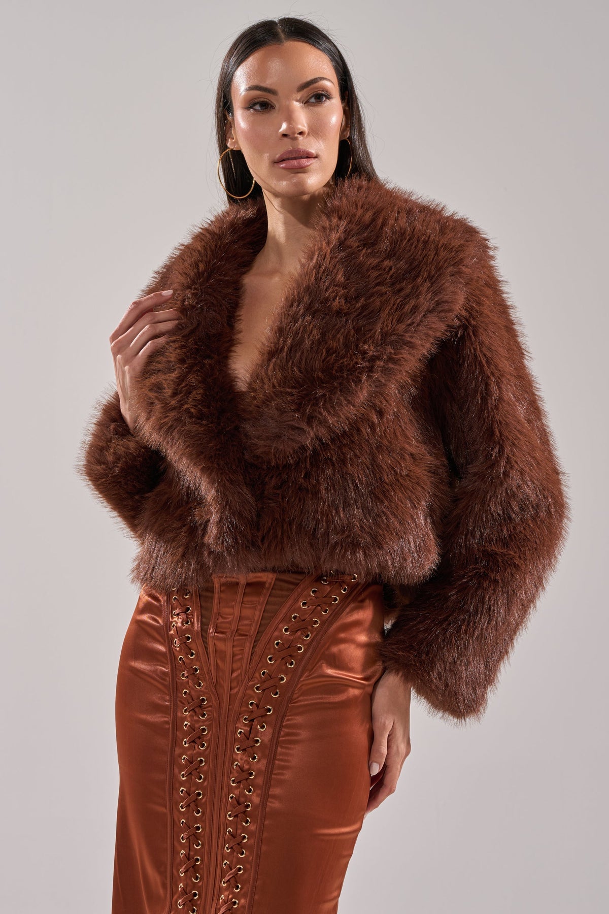 POPPY CROPPED FAUX FUR IN BROWN