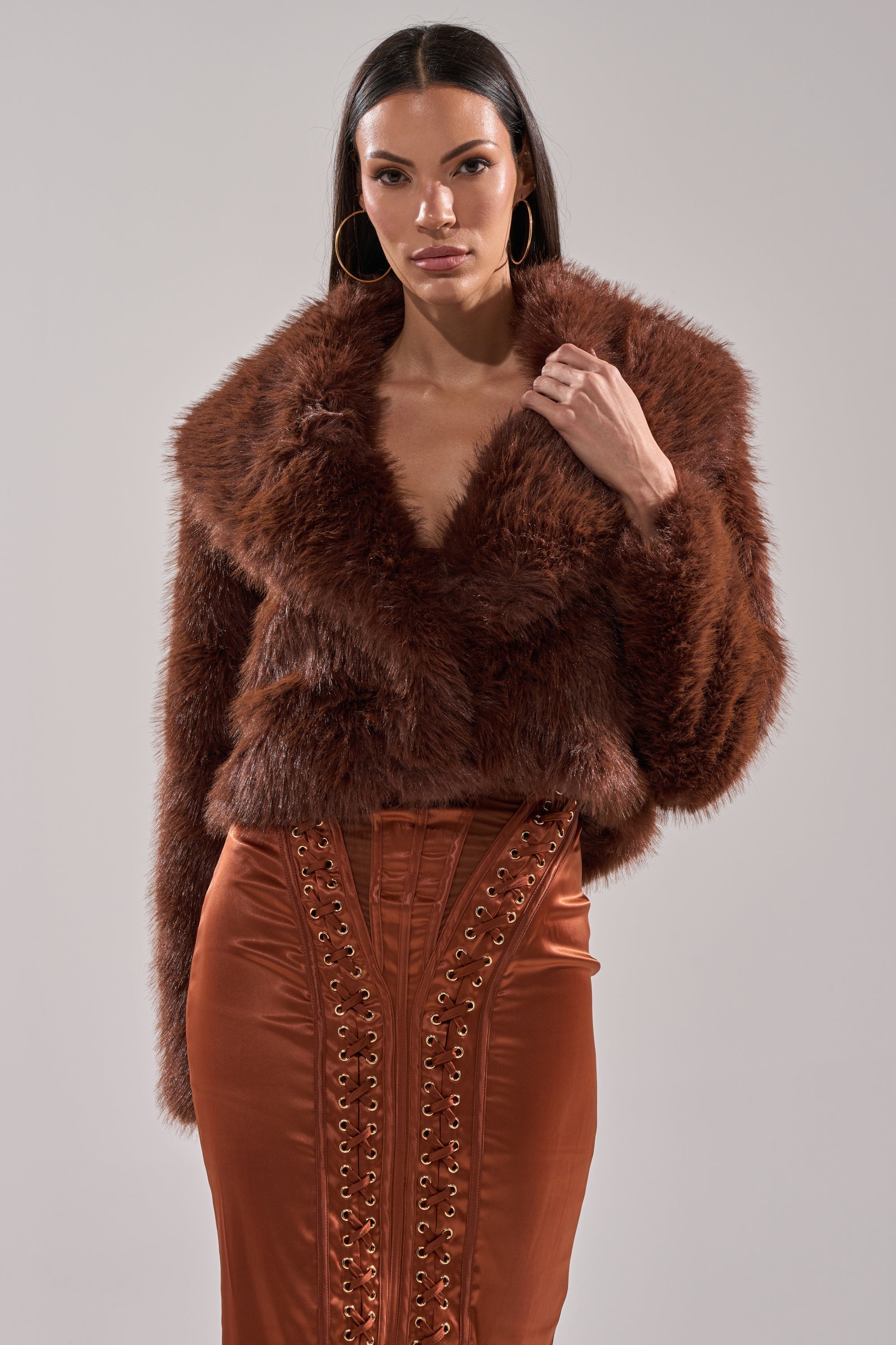 POPPY CROPPED FAUX FUR IN BROWN