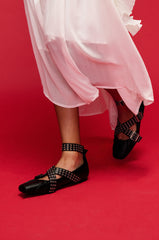 AZALEA WANG NOVALIE STRAPPY BUCKLE BALLET FLAT IN BLACK
